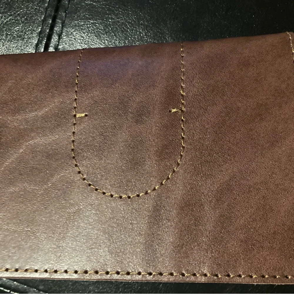 Passport Men’s Case Genuine Leather Color Brown